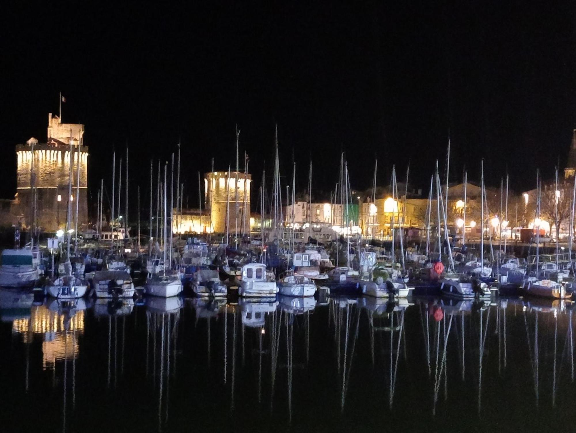 Les Arcades, T2 En Hypercentre Lägenhet La Rochelle  Exteriör bild